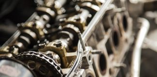 Een reachstacker kopen voor in jouw fabriek, hoe vind je de juiste?